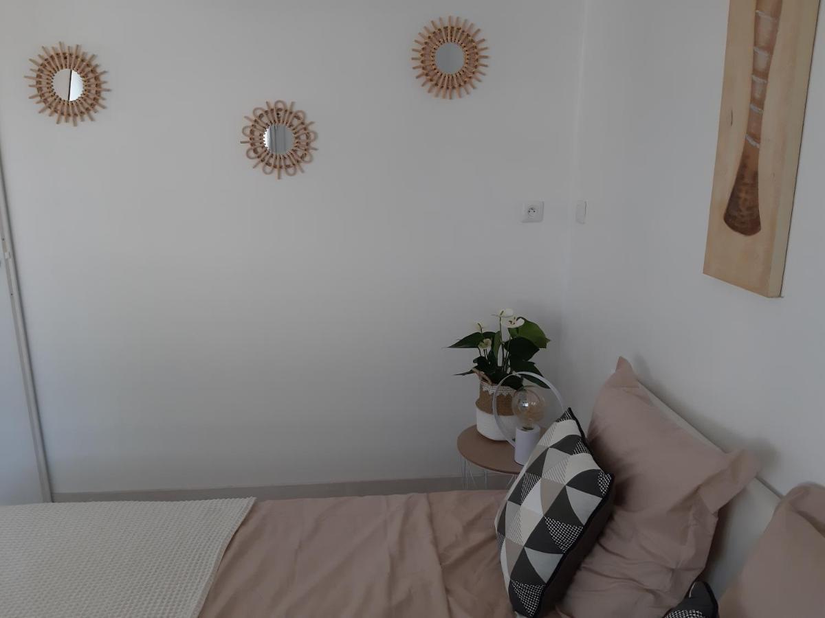 La Casita Serignanaise - Apt T2 - Clim - Jardin Bed & Breakfast Exterior photo